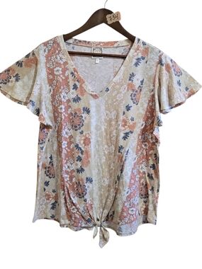 Tru Self Womens Tie Front Shirt Size 1X‎ Floral Romantic Short Sleeve V Neck